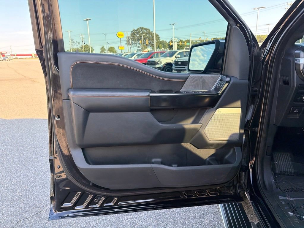 Certified 2022 Ford F150 Platinum w/ Trailer Tow Package AWD/4WD image 14