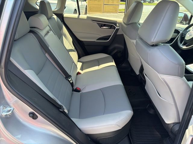 Used 2023 Toyota RAV4 XLE Premium AWD/4WD image 20