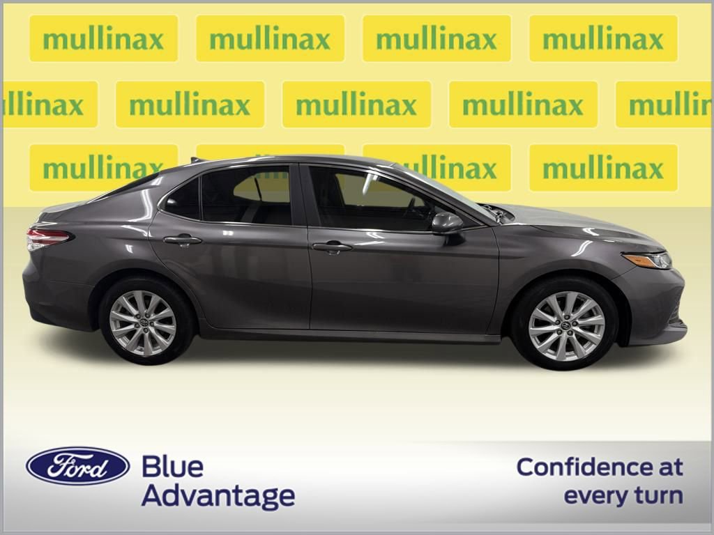 Used 2019 Toyota Camry L image 6