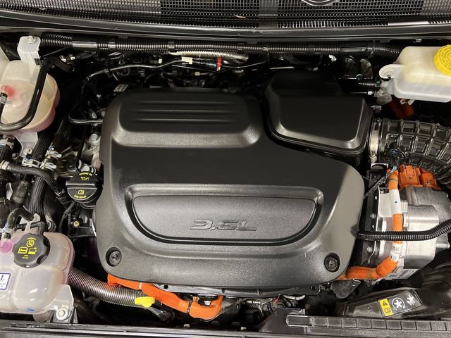 Used 2024 Chrysler Pacifica Limited FWD image 12