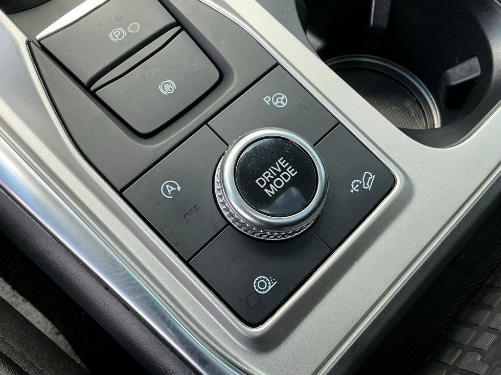 Certified 2020 Ford Explorer Platinum w/ Premium Technology Package AWD/4WD image 36