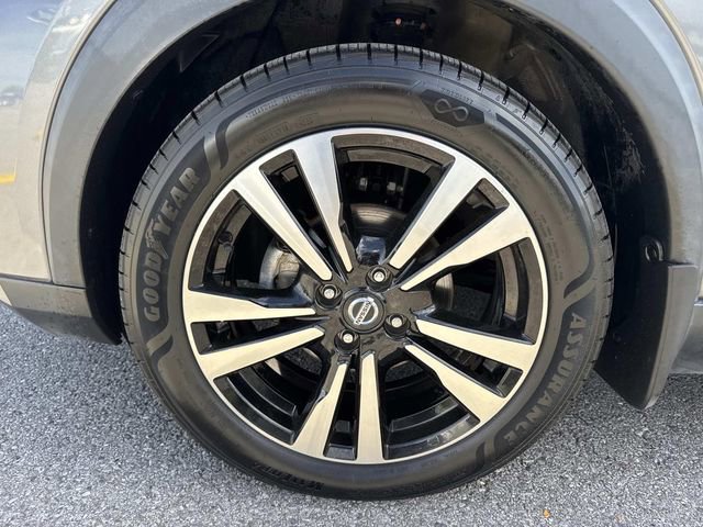 Used 2020 Nissan Kicks SV image 9