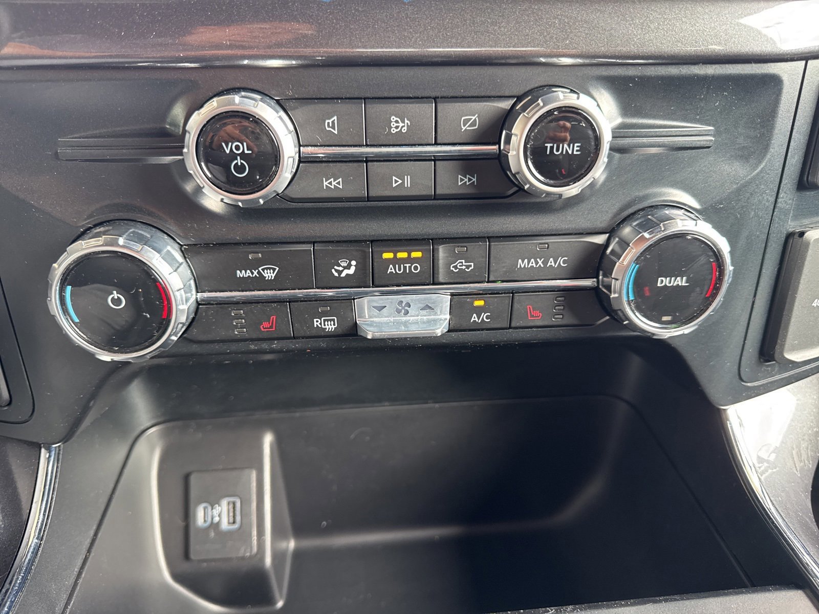 Certified 2023 Ford F150 XLT w/ Equipment Group 302A High image 29