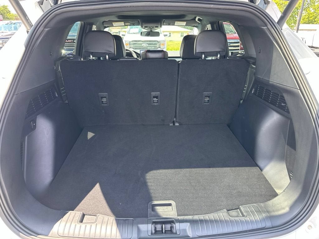 Certified 2024 Ford Escape ST-Line Elite w/ Premium Technology Package AWD/4WD image 22