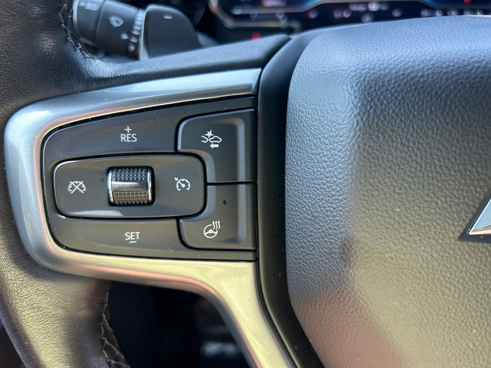 Used 2022 Chevrolet Silverado 1500 LT Trail Boss w/ LT Trail Boss Premium Package AWD/4WD image 22