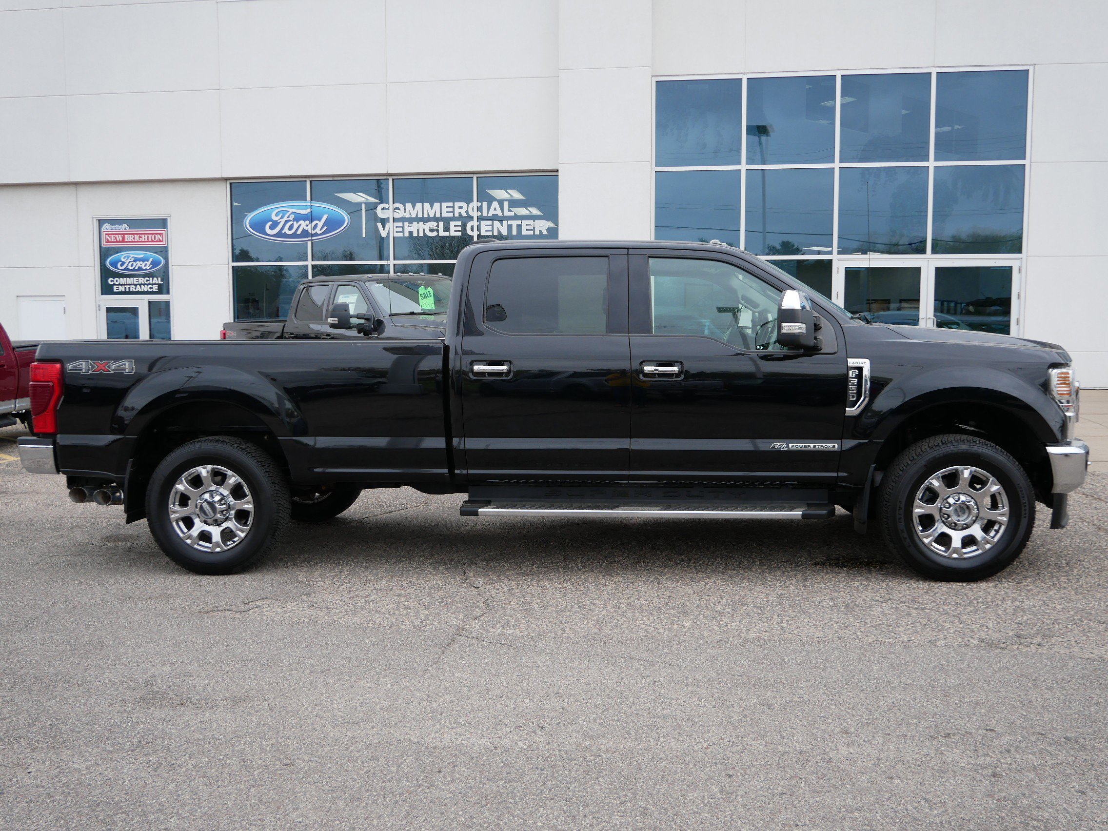 Certified 2020 Ford F350 Lariat w/ Lariat Ultimate Package AWD/4WD image 2