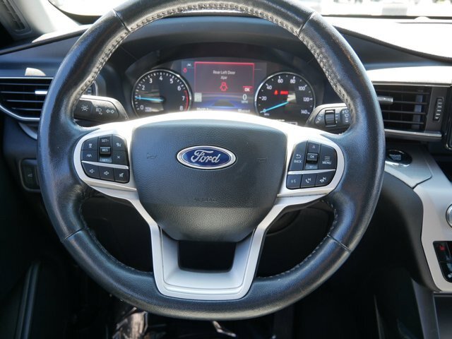 Certified 2022 Ford Explorer XLT w/ Equipment Group 202A AWD/4WD image 19