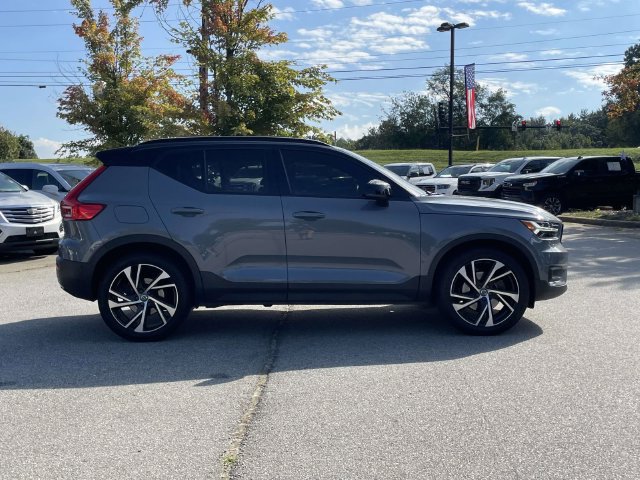 Used 2021 Volvo XC40 T5 R-Design w/ Advanced Package AWD/4WD image 6