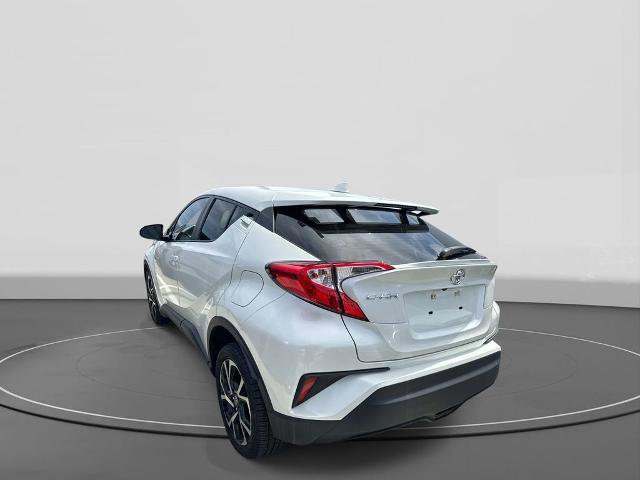 Used 2021 Toyota C-HR XLE FWD image 3
