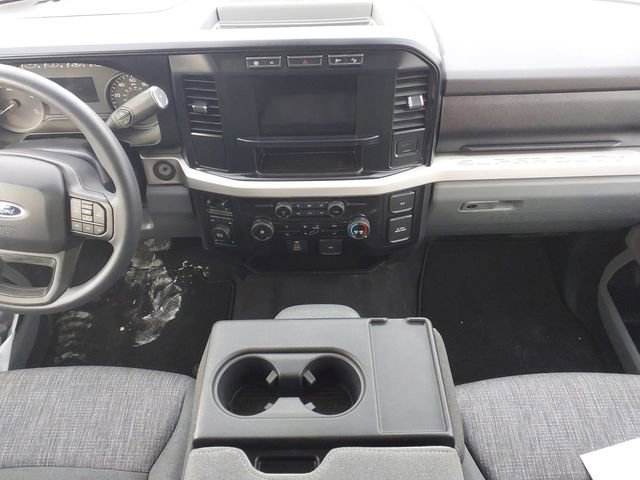 Certified 2024 Ford F350 XLT w/ 360-Degree Camera Package image 11