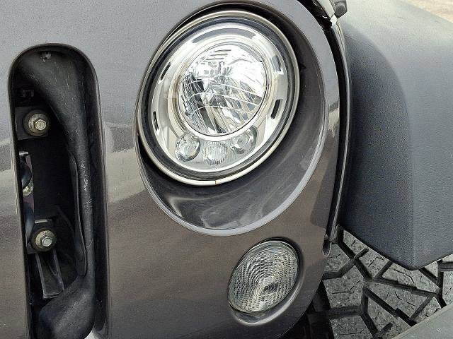 Used 2018 Jeep Wrangler Unlimited Sport S image 8