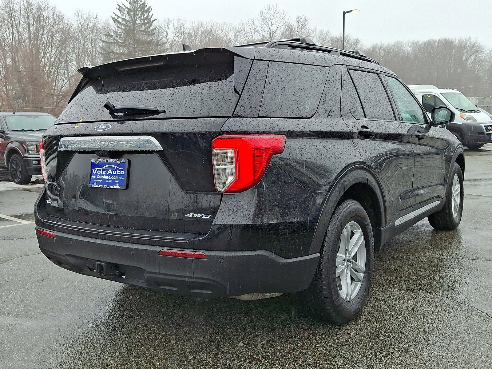 Certified 2022 Ford Explorer XLT w/ Class IV Trailer Tow Package image 7