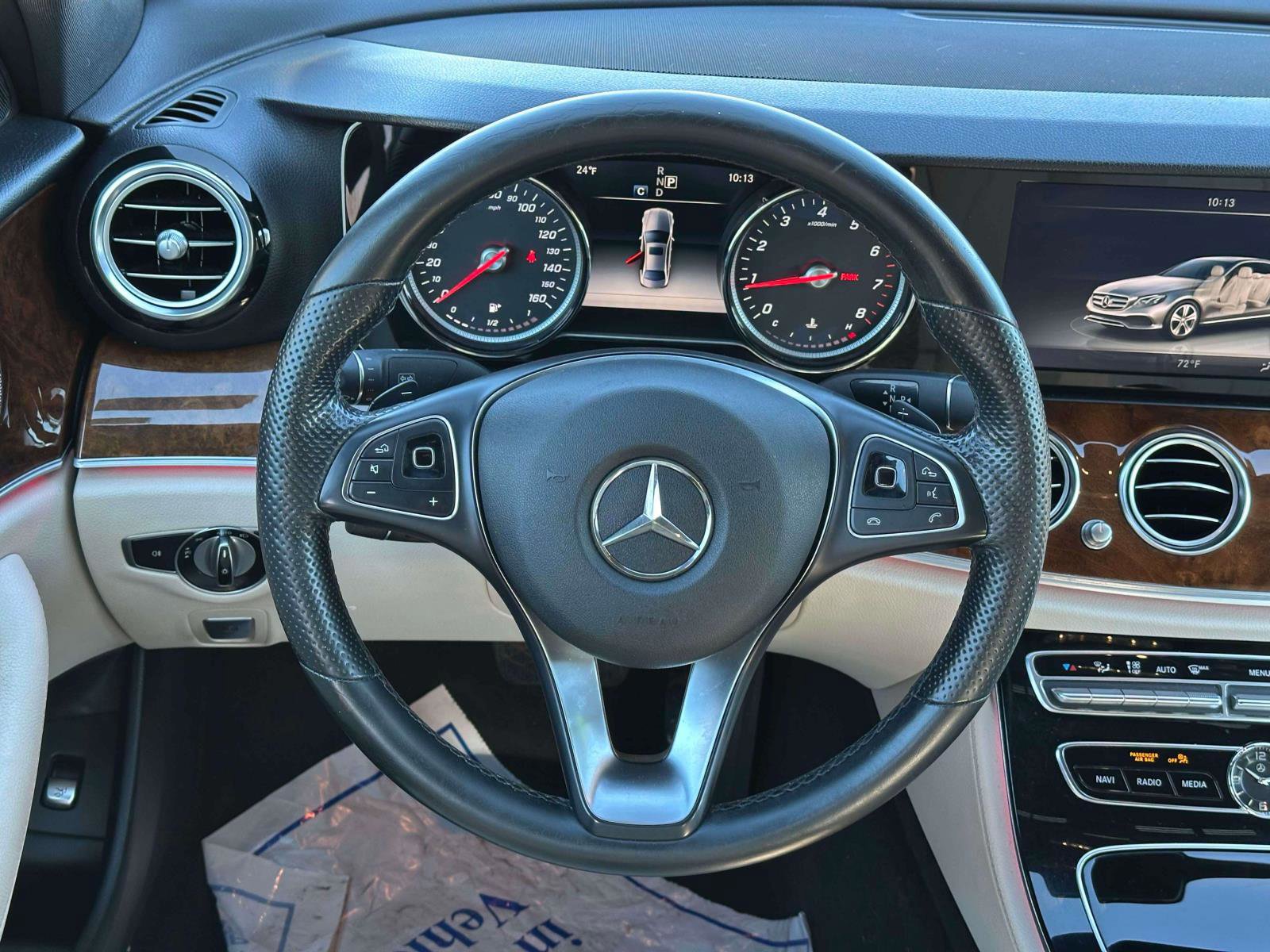Used 2017 Mercedes-Benz E 300 E 300 image 14