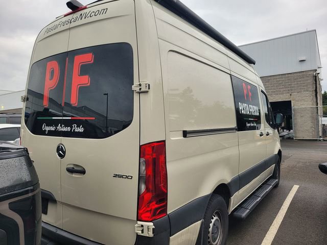 Used 2021 Mercedes-Benz Sprinter 2500 image 2