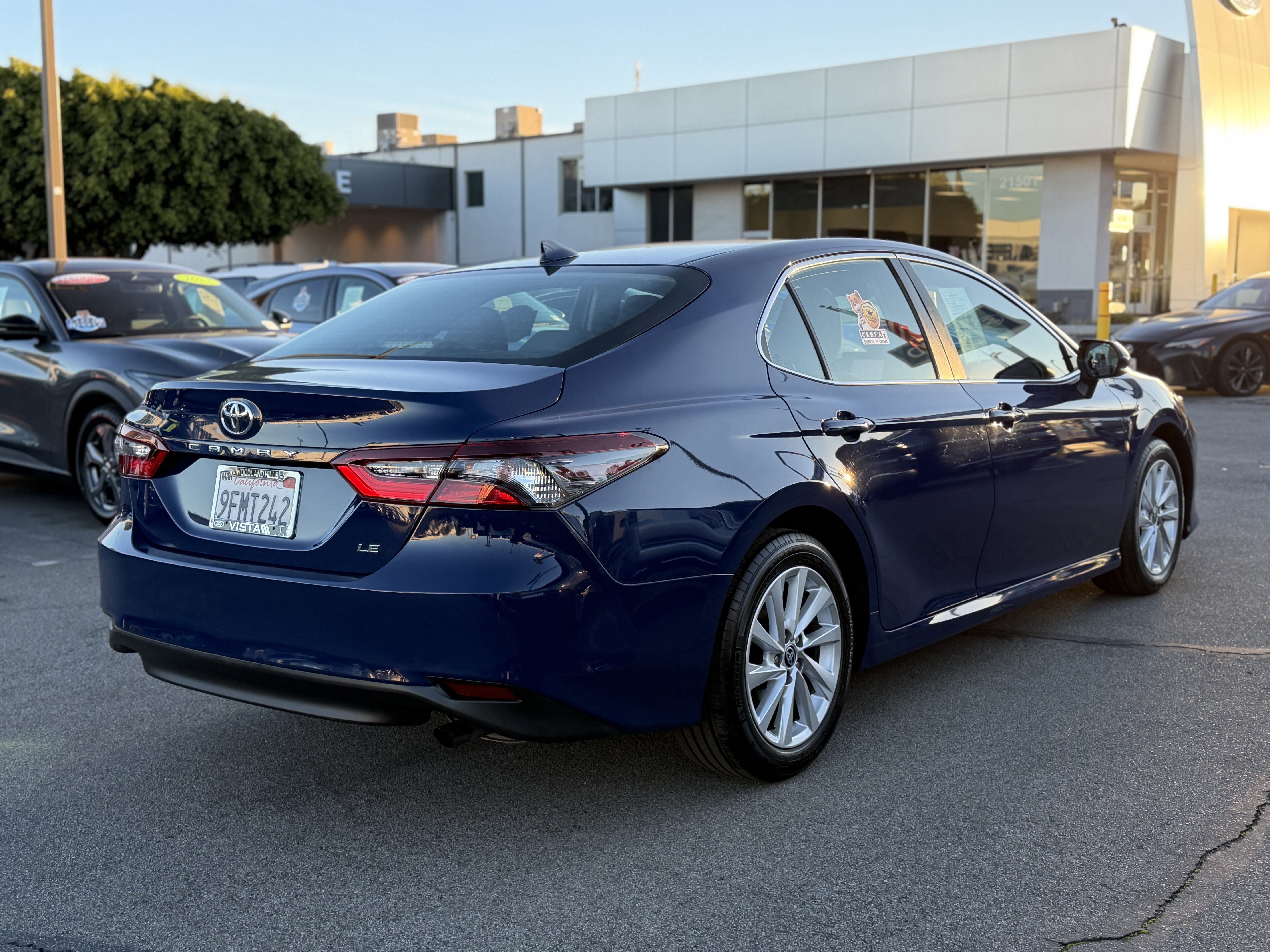 Used 2023 Toyota Camry LE image 4