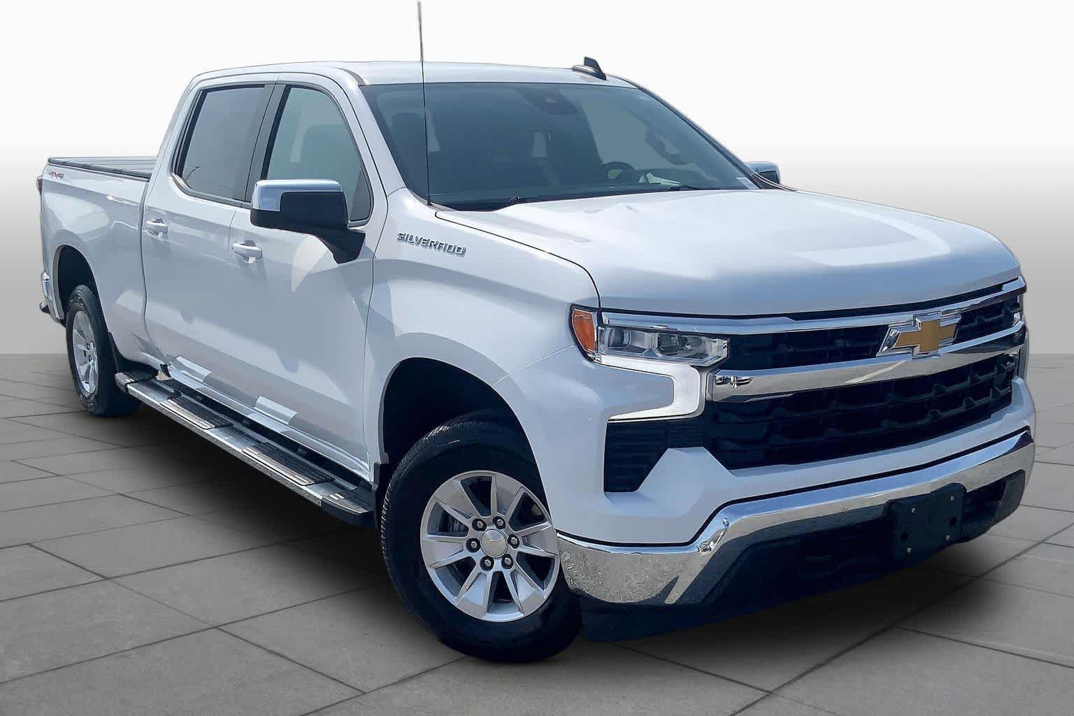 Used 2024 Chevrolet Silverado 1500 LT w/ Protection Package AWD/4WD image 3
