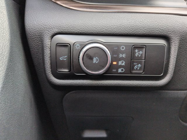 Certified 2023 Ford Explorer Limited AWD/4WD image 32