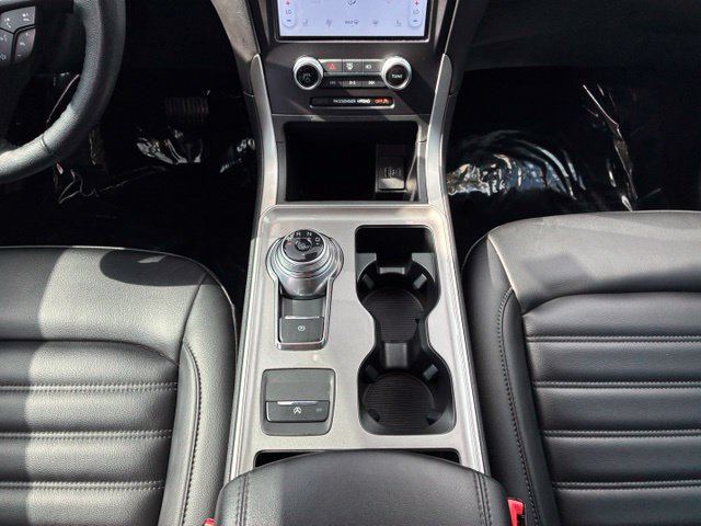 Certified 2024 Ford Edge SEL w/ Convenience Package AWD/4WD image 12