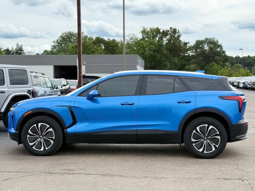 Used 2024 Chevrolet Blazer EV LT AWD/4WD image 37
