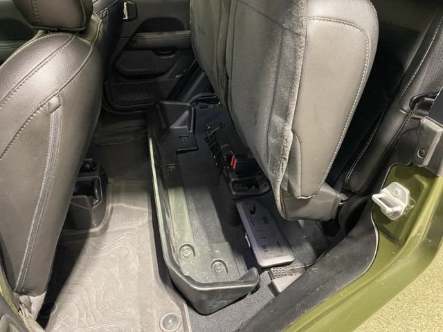 Used 2023 Jeep Gladiator Overland w/ Popular Equipment Package AWD/4WD image 34