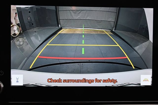 Used 2025 Toyota Camry SE FWD image 21