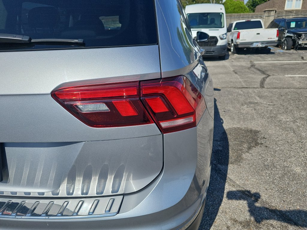 Used 2023 Volkswagen Tiguan SE FWD image 33