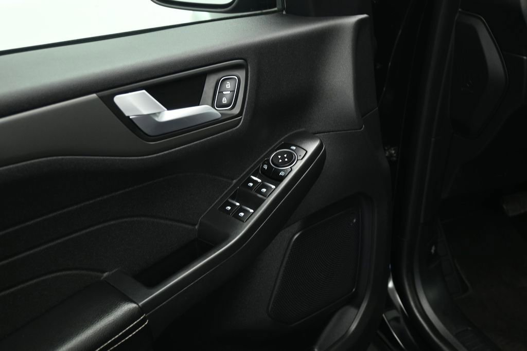 Certified 2023 Ford Escape SE FWD image 8