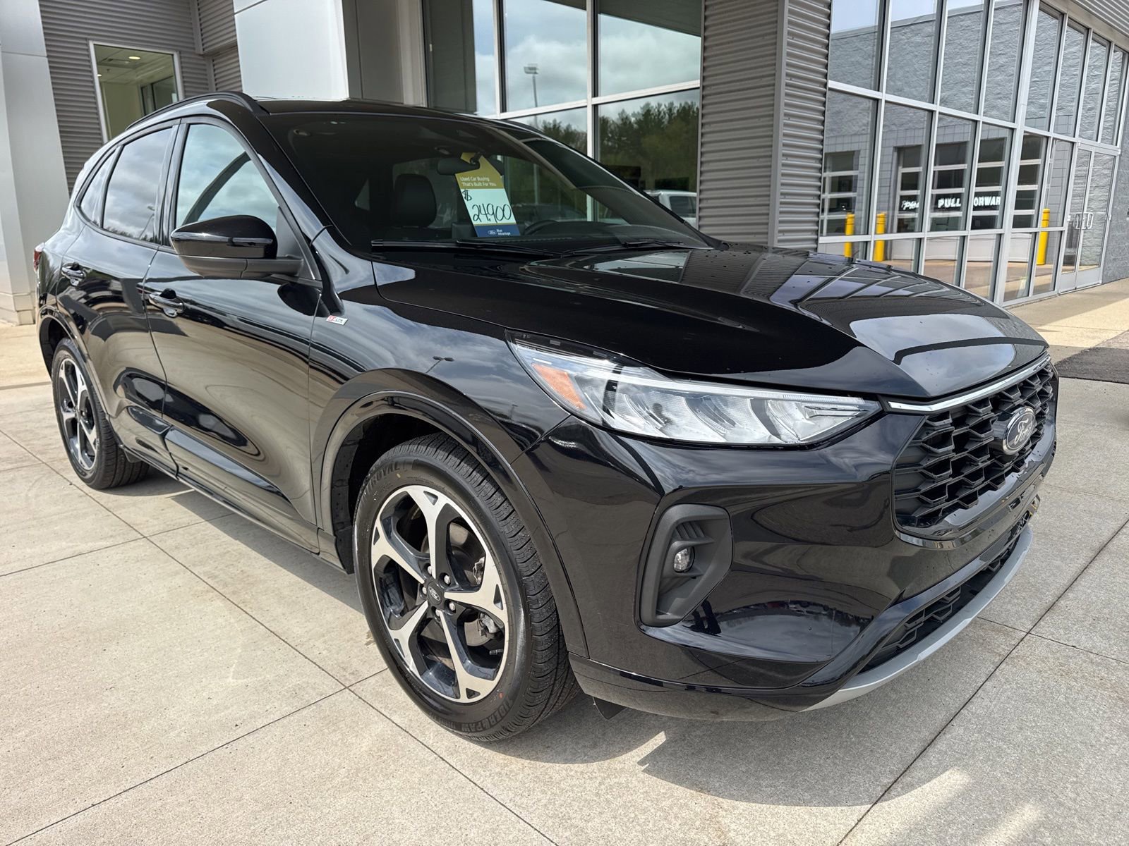 Certified 2023 Ford Escape ST-Line Select w/ Tech Pack #2 AWD/4WD image 10
