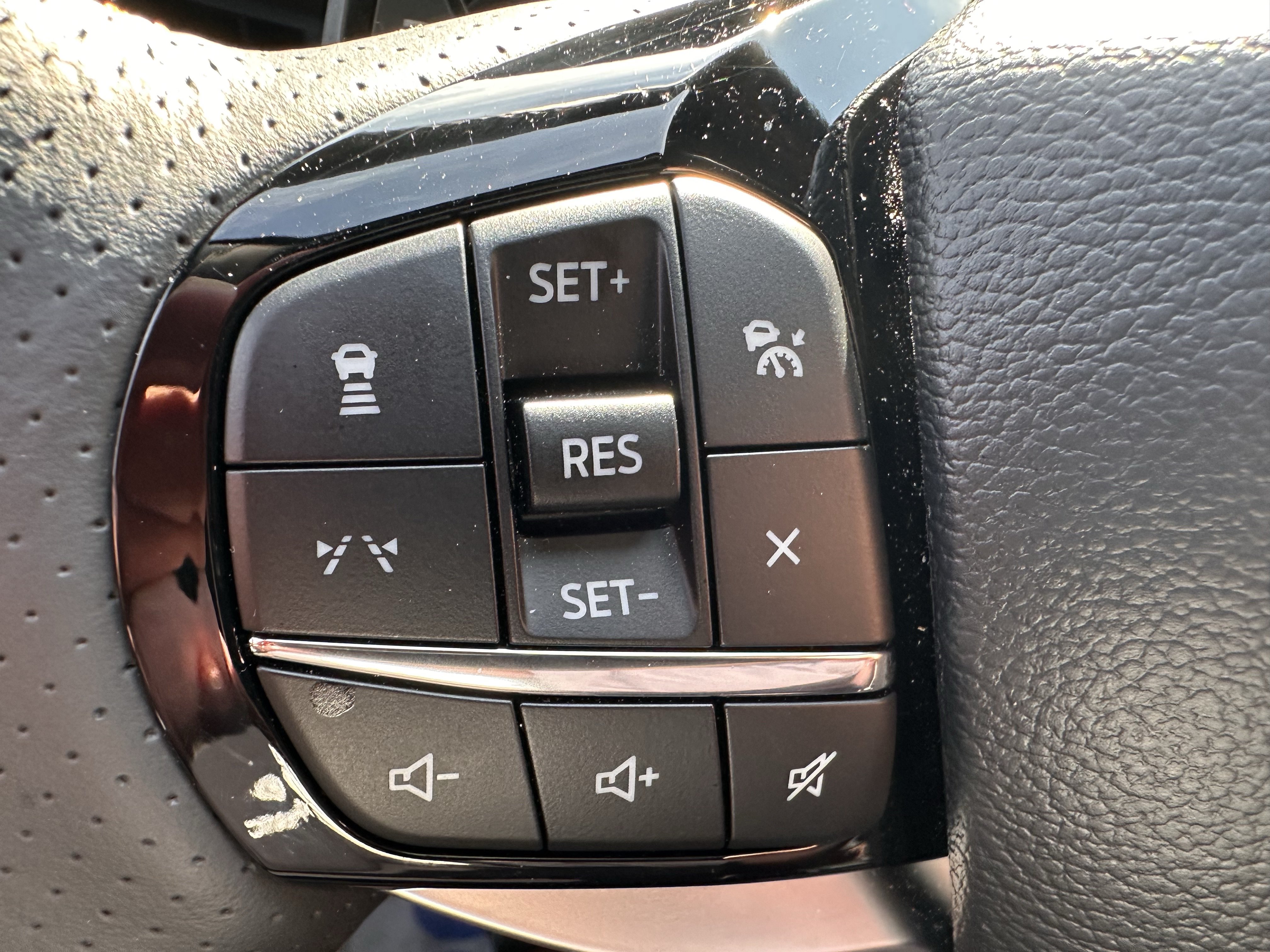 Certified 2026 Ford Explorer Tremor w/ Tremor Convenience Package AWD/4WD image 21