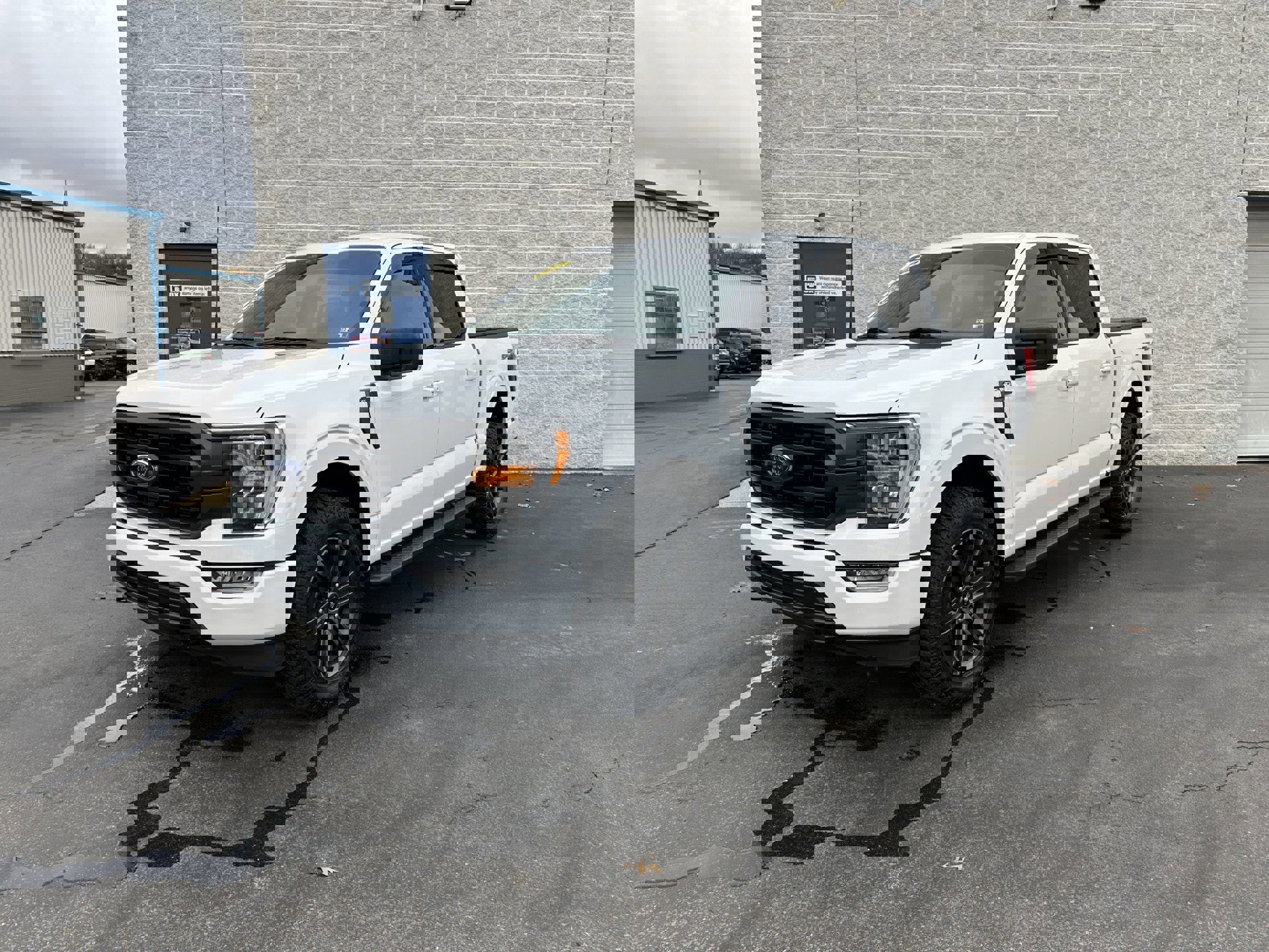 Certified 2022 Ford F150 XLT w/ Equipment Group 302A High image 3