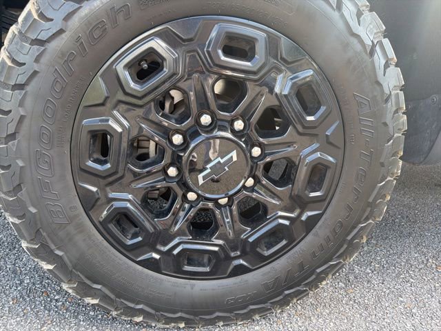 Used 2024 Chevrolet Silverado 2500 LTZ w/ LTZ Plus Package AWD/4WD image 18