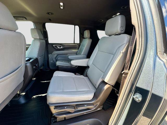 Used 2021 Chevrolet Suburban Z71 w/ Z71 Off-Road Package AWD/4WD image 19