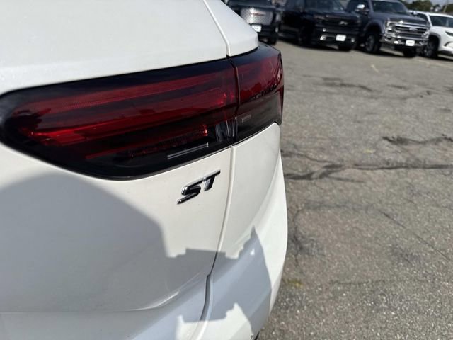 Used 2023 Buick Envision Essence w/ Sport Touring Package image 6