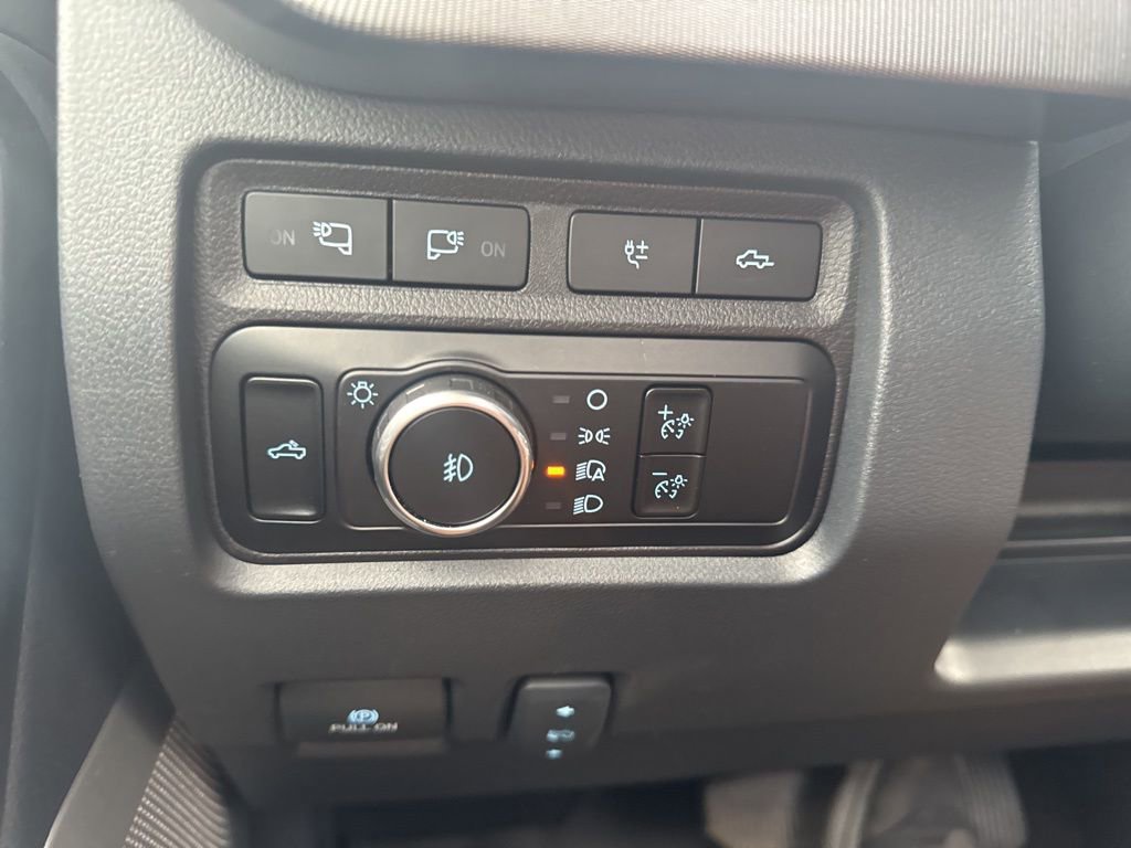 Certified 2024 Ford F350 Platinum AWD/4WD image 31