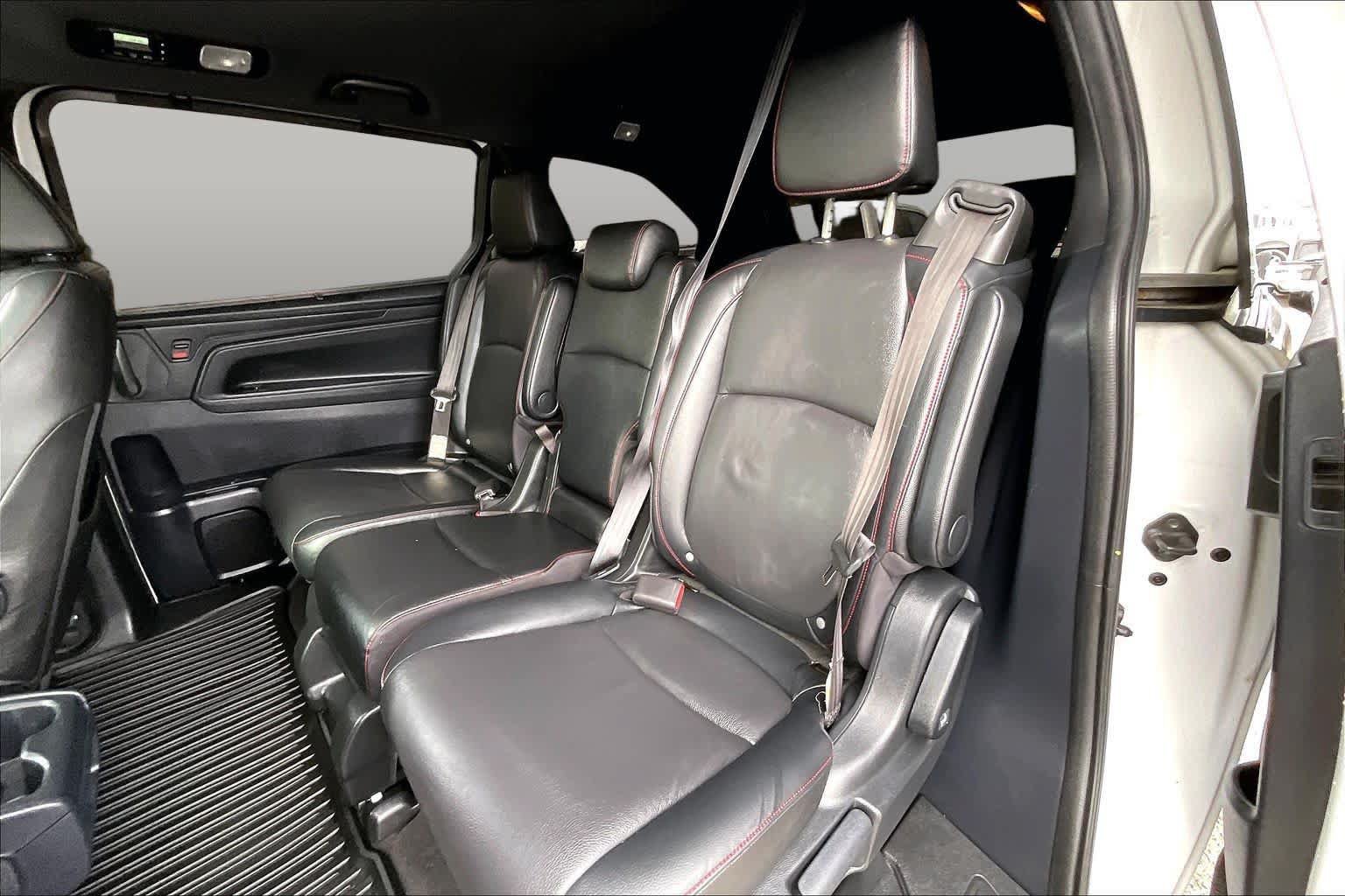 Used 2024 Honda Odyssey Sport image 19