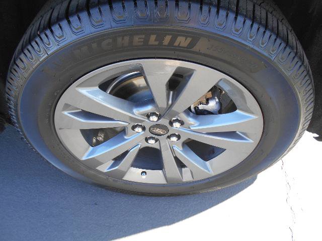 Certified 2023 Ford Explorer XLT w/ Equipment Group 202A RWD image 12