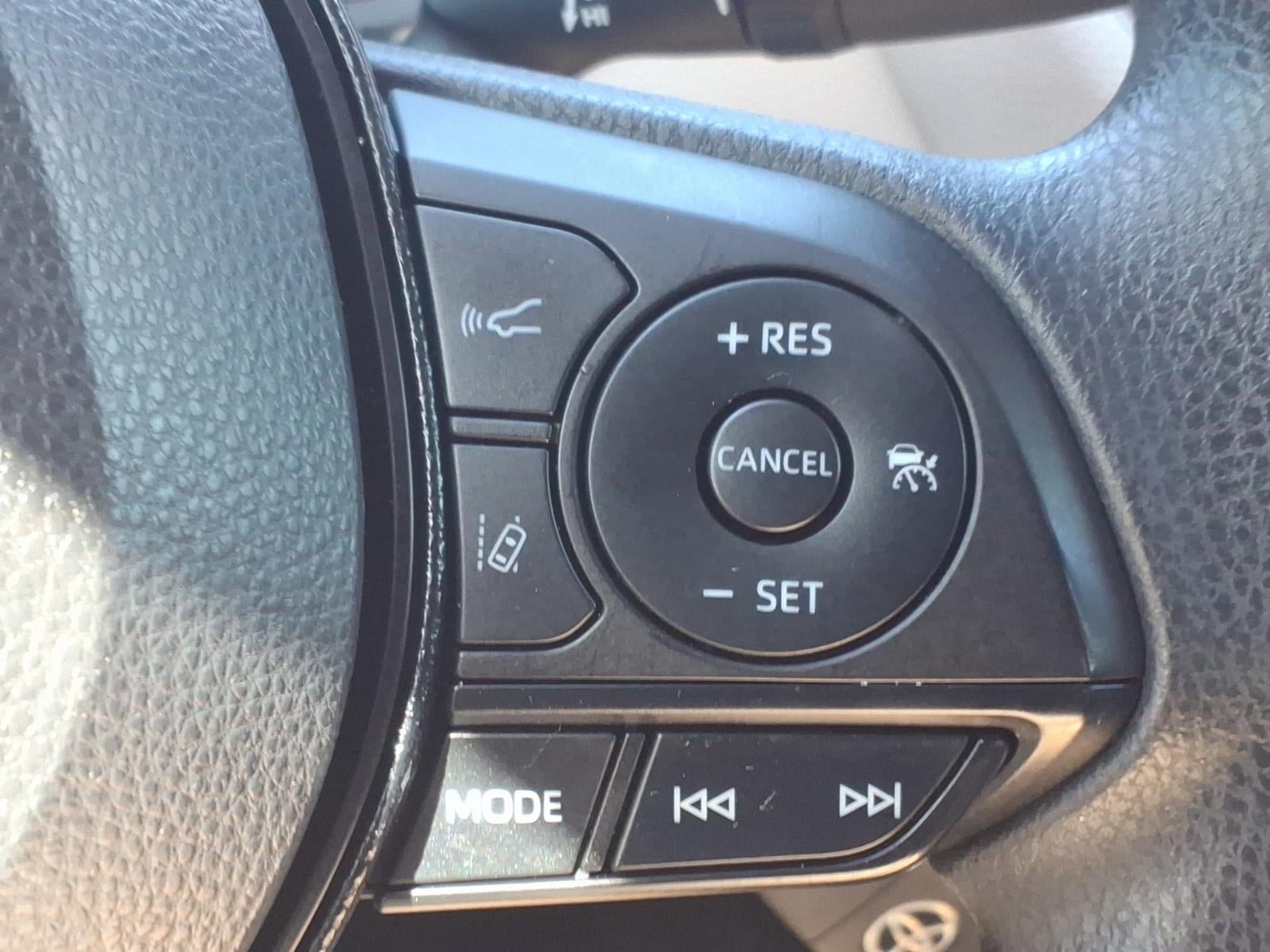 Used 2020 Toyota Corolla LE w/ Carpet Mat Package (TMS) FWD image 23