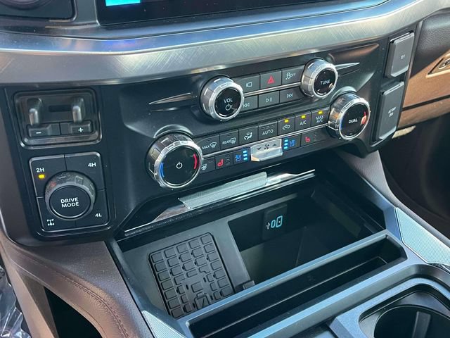 Certified 2025 Ford F350 King Ranch w/ FX4 Off-Road Package AWD/4WD image 34
