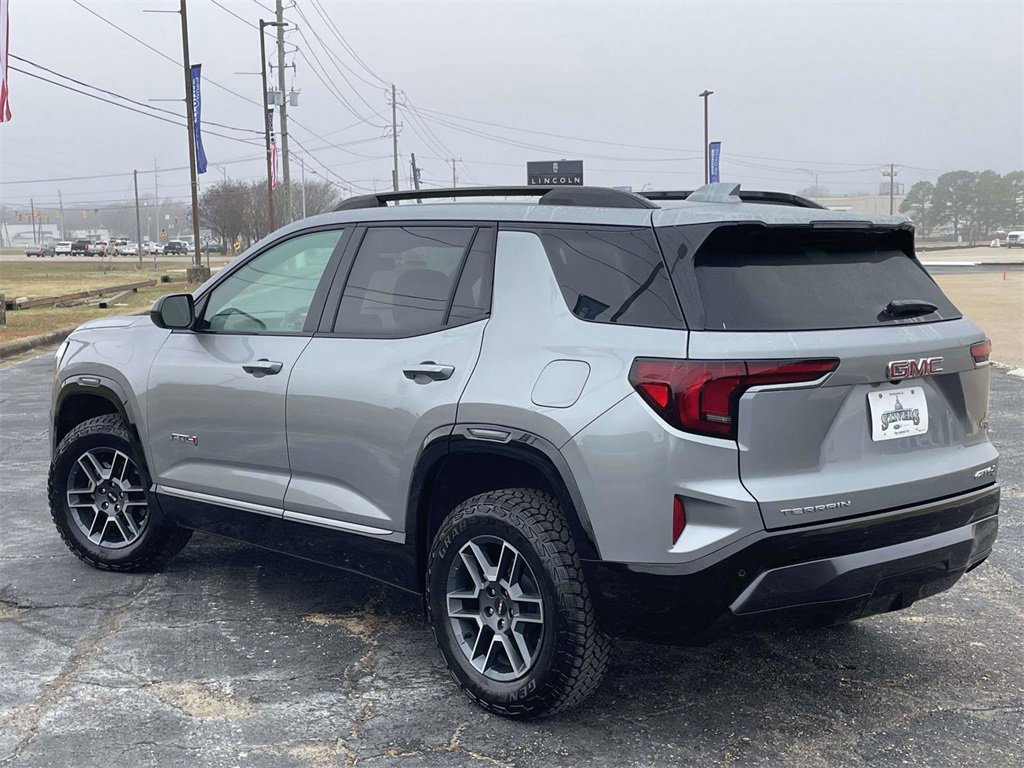 Used 2026 GMC Terrain AT4 image 3
