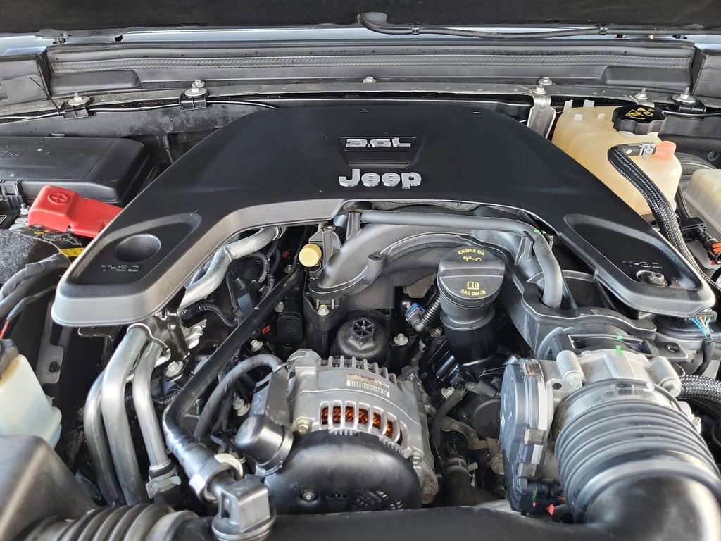 Used 2020 Jeep Wrangler Unlimited Rubicon w/ Cold Weather Group image 24