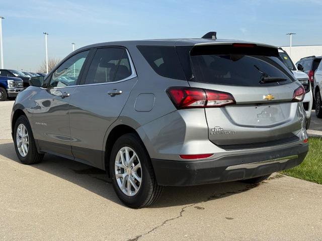 Used 2024 Chevrolet Equinox LT AWD/4WD image 3