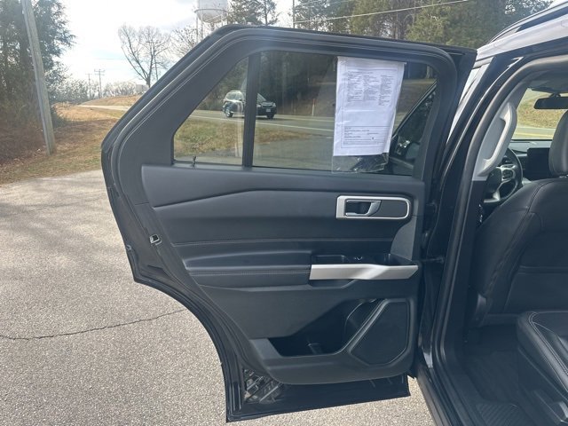 Certified 2022 Ford Explorer XLT w/ Equipment Group 202A image 12