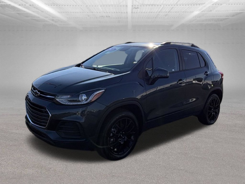 Used 2021 Chevrolet Trax LT w/ Premium Seat Package AWD/4WD image 4