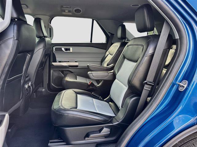 Certified 2022 Ford Explorer XLT w/ Equipment Group 202A AWD/4WD image 25