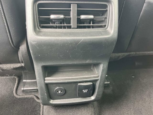 Certified 2024 Ford Edge Titanium image 18