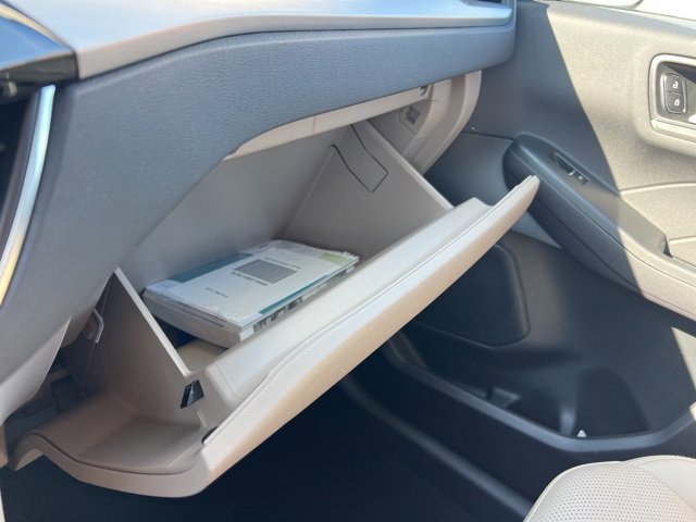 Certified 2022 Ford Escape Titanium w/ Class II Trailer Tow Package image 20