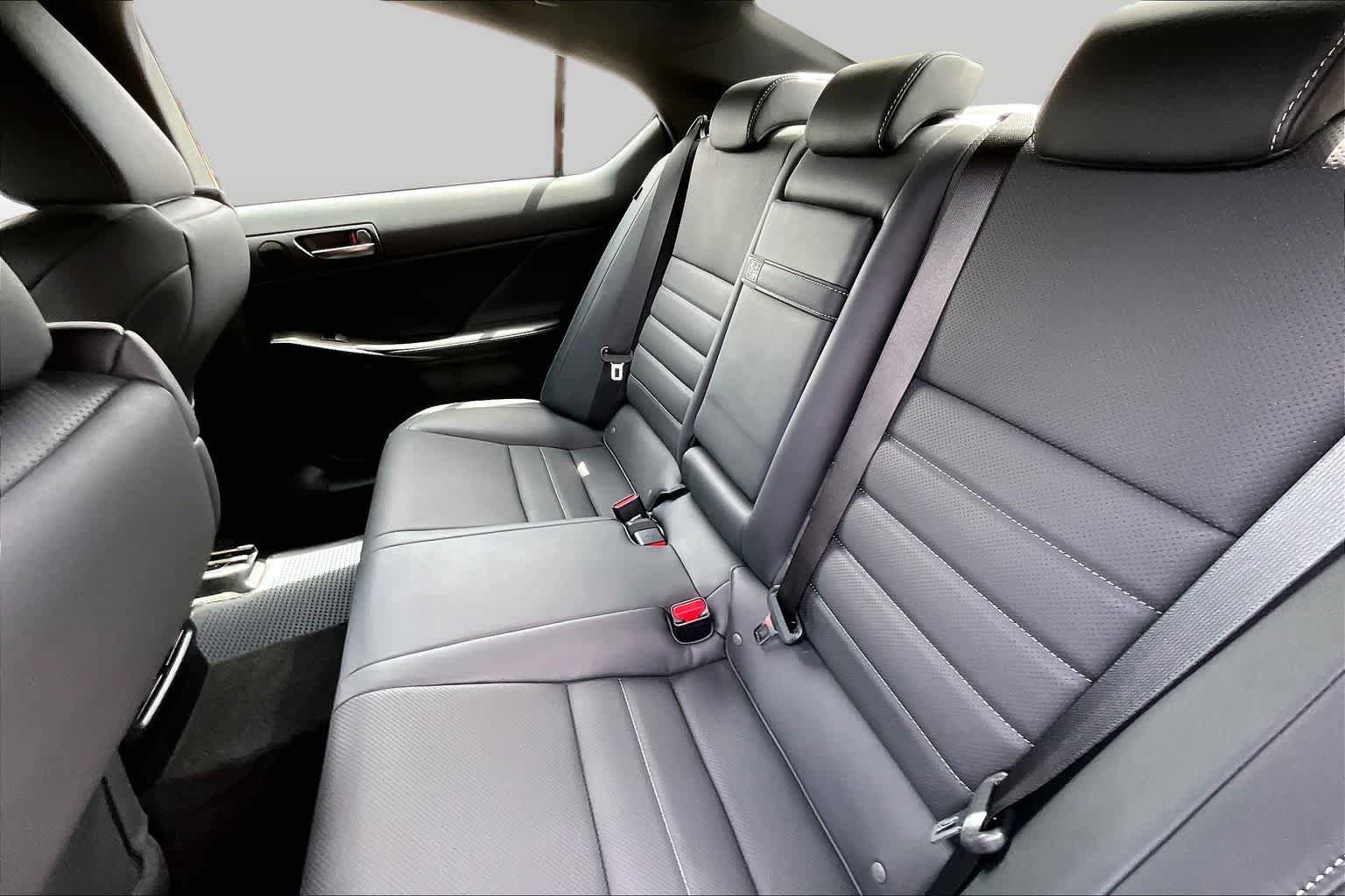 Used 2023 Lexus IS 350 F Sport RWD image 21