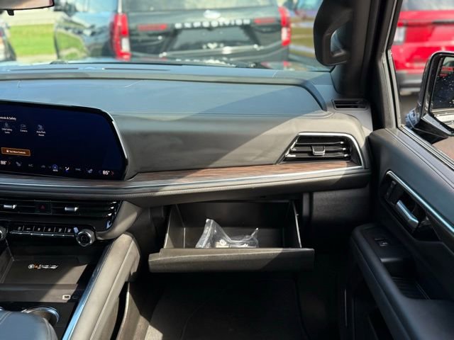 Used 2025 Chevrolet Tahoe LT image 35