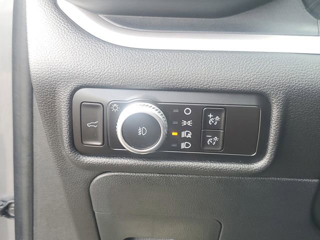 Certified 2023 Ford Explorer XLT w/ Equipment Group 202A AWD/4WD image 15