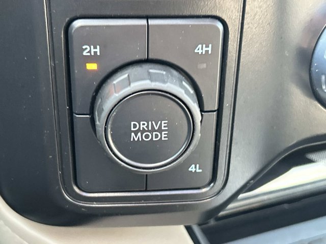 Certified 2026 Ford F350 Platinum w/ Platinum Plus Package AWD/4WD image 37